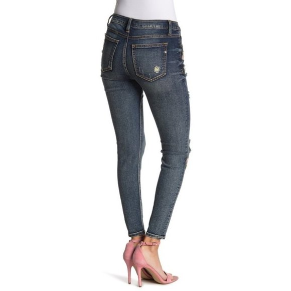 NWT MISS ME Floral Embroidered Skinny Jeans - Picture 2 of 12